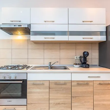 Beachfront Apartament *