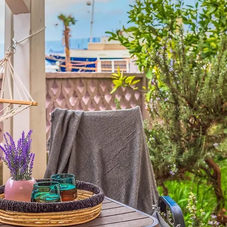 Beachfront Jesenice (Split-Dalmatia)